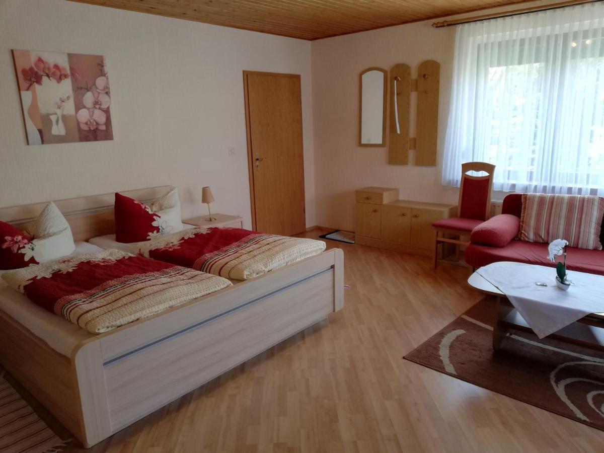 Am Waldrand Spreewald Hotell Burg  Eksteriør bilde