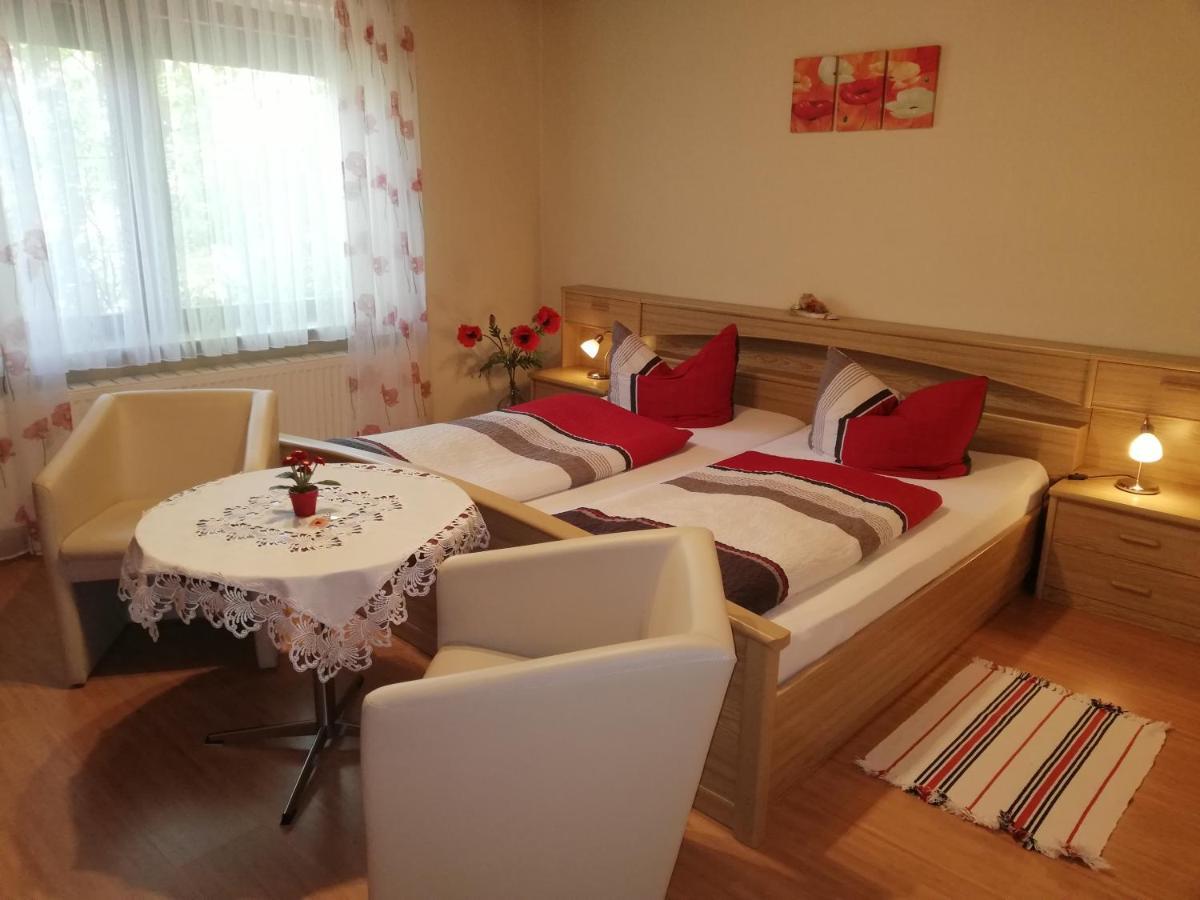 Am Waldrand Spreewald Hotell Burg  Eksteriør bilde